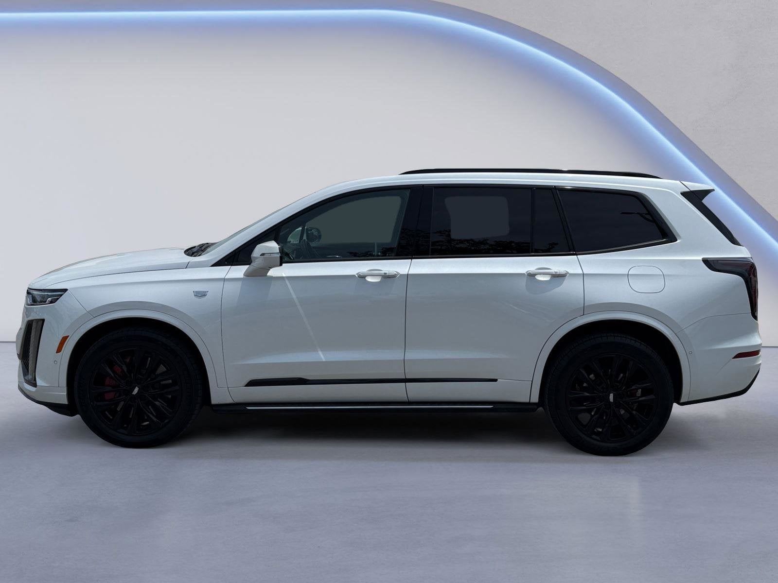 2023 Cadillac XT6 Base