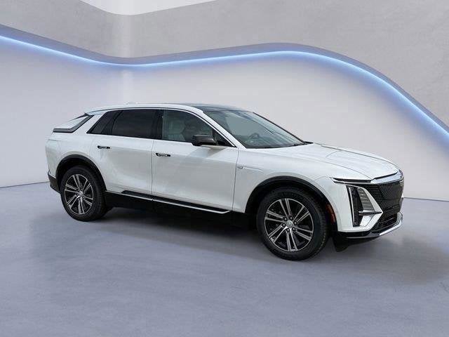 2025 Cadillac LYRIQ Luxury 1