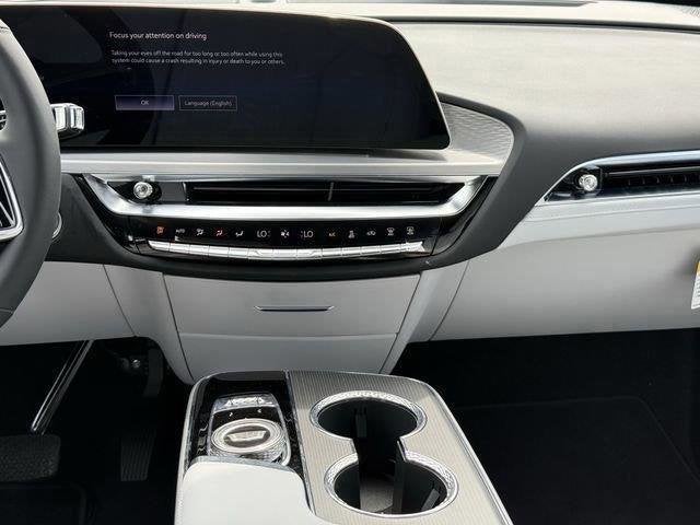 2025 Cadillac LYRIQ Luxury 1