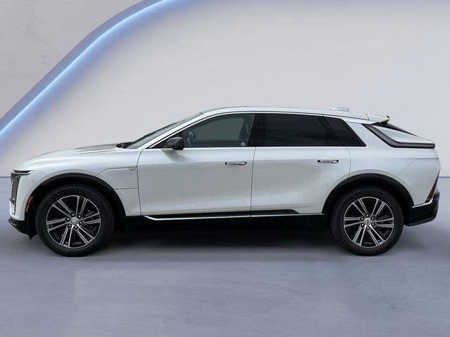 2025 Cadillac LYRIQ Luxury 1