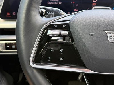2024 Cadillac LYRIQ Luxury 2