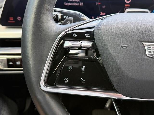 2024 Cadillac LYRIQ Luxury 2