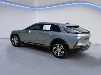 2024 Cadillac LYRIQ Luxury 2