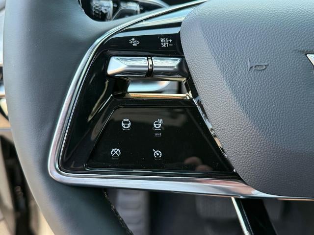 2026 Cadillac LYRIQ Premium Luxury