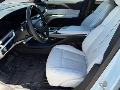 2024 Cadillac LYRIQ 4dr Luxury w/1SD