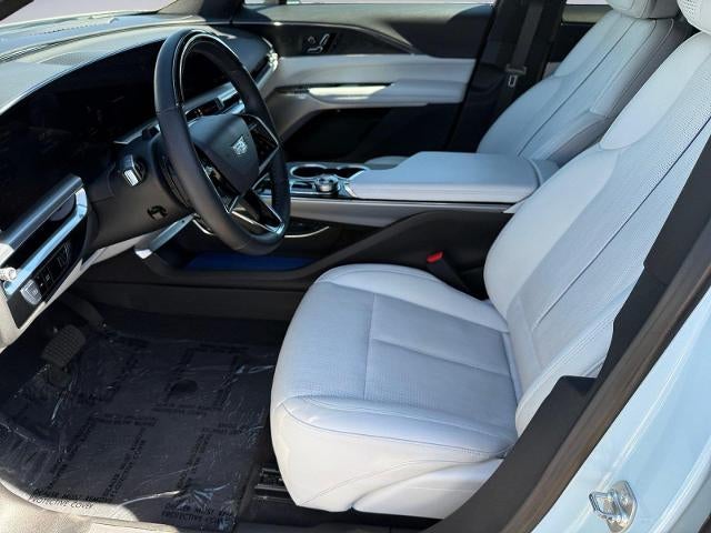 2024 Cadillac LYRIQ 4dr Luxury w/1SD