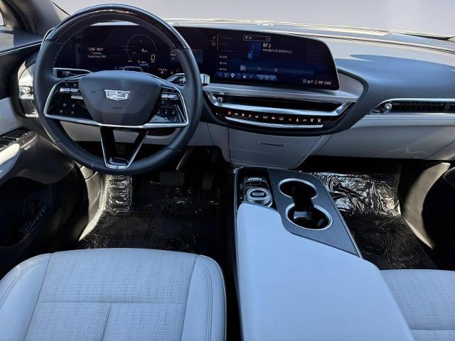 2024 Cadillac LYRIQ 4dr Luxury w/1SD