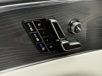 2024 Cadillac LYRIQ Sport 2