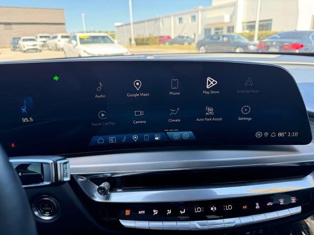 2024 Cadillac LYRIQ Sport 2