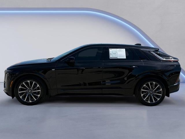 2024 Cadillac LYRIQ Sport 2
