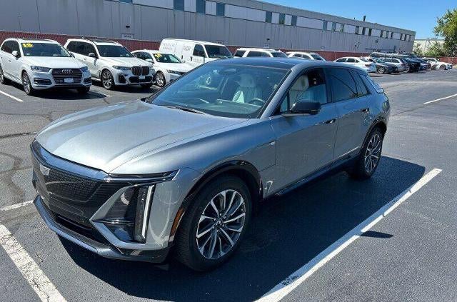 2024 Cadillac LYRIQ Sport 3