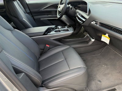 2025 Cadillac LYRIQ Sport 3