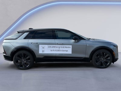2025 Cadillac LYRIQ Sport 3