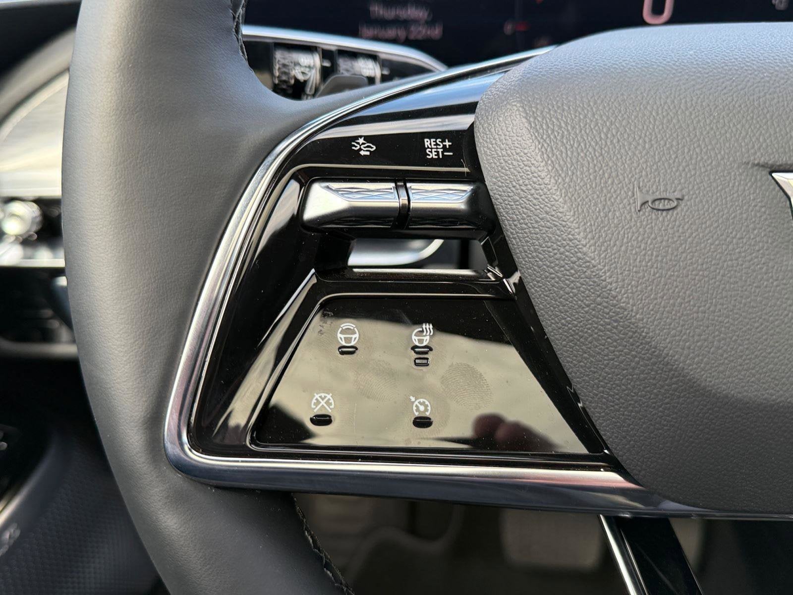 2025 Cadillac LYRIQ Sport 3