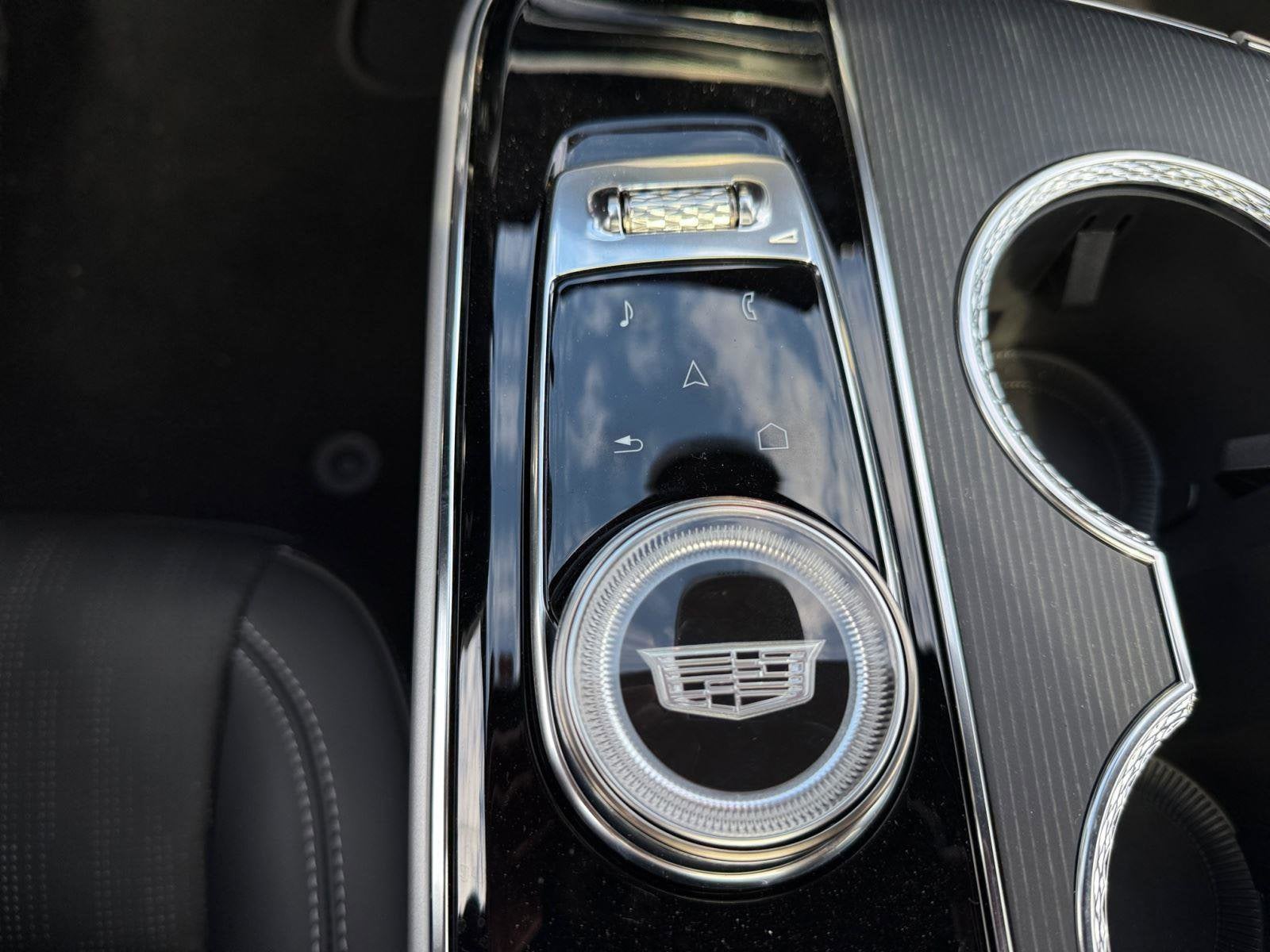 2025 Cadillac LYRIQ Sport 3