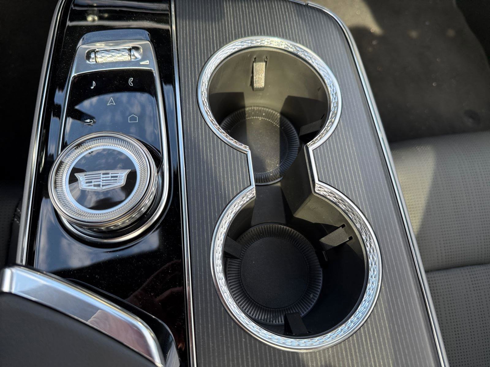 2025 Cadillac LYRIQ Sport 3