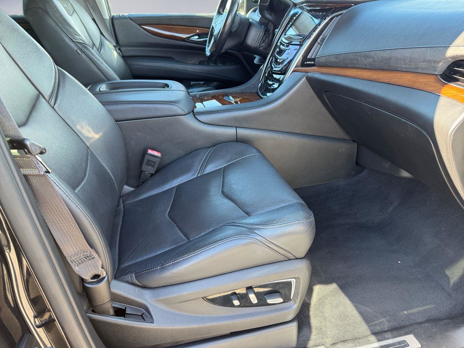 2017 Cadillac Escalade Base