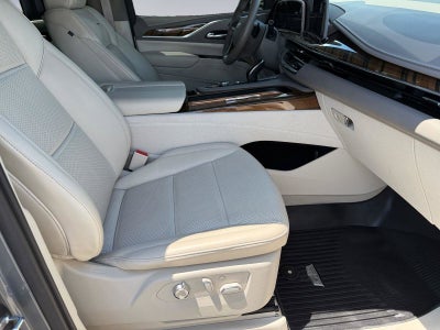 2022 Cadillac Escalade Base