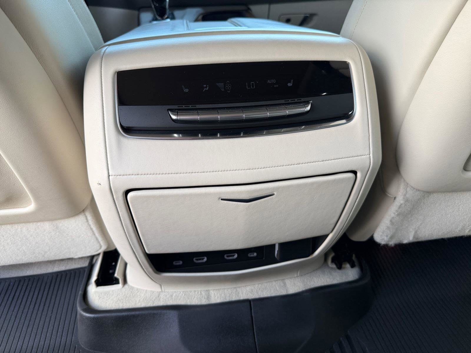 2022 Cadillac Escalade Base