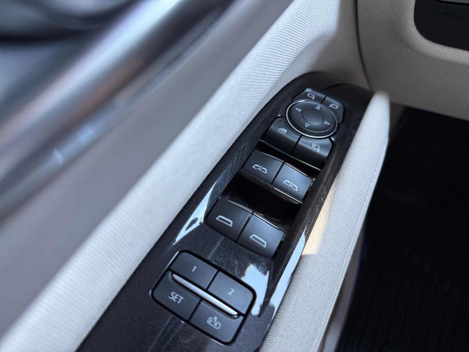 2022 Cadillac Escalade Base