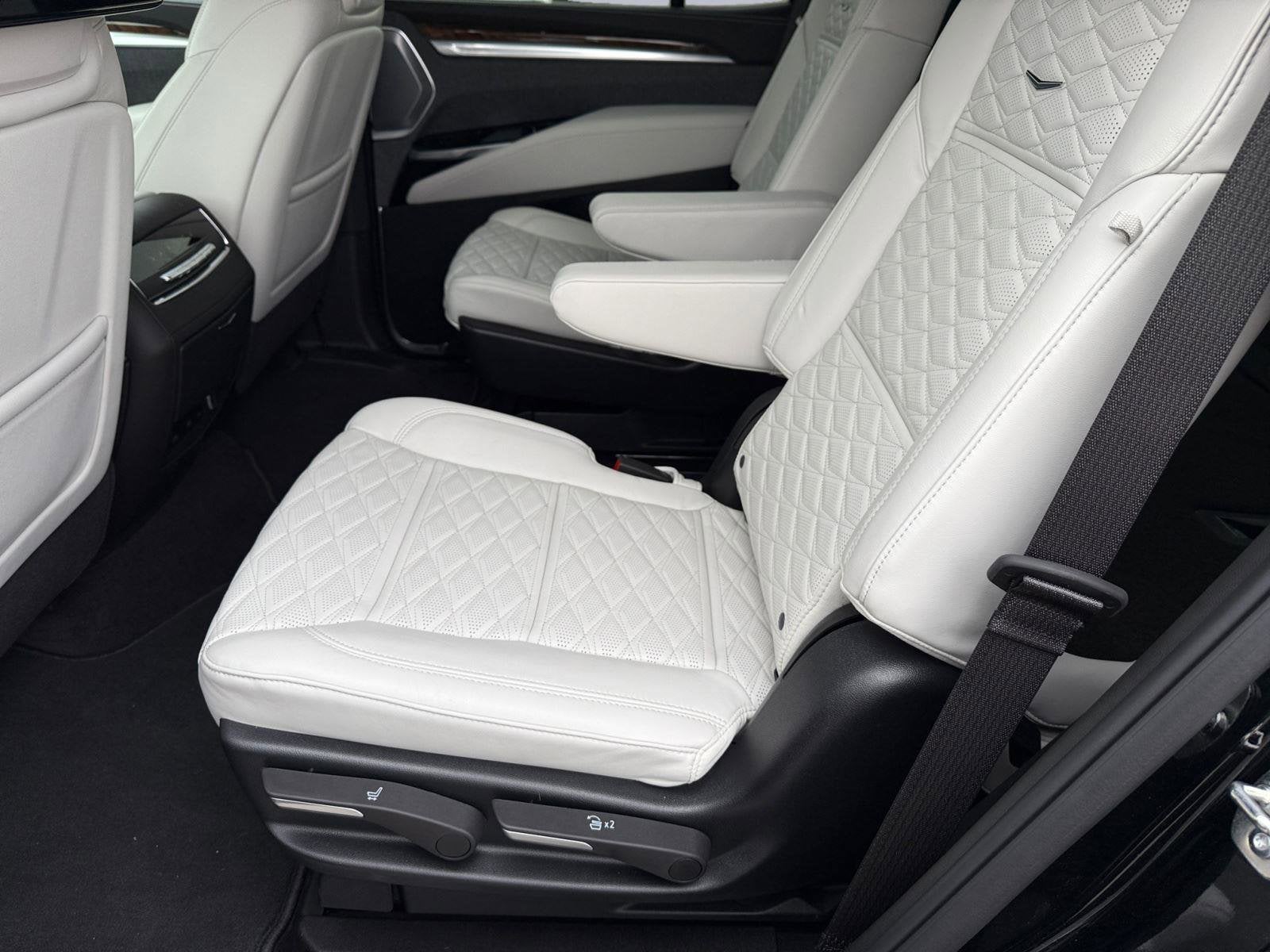 2026 Cadillac Escalade Platinum Luxury