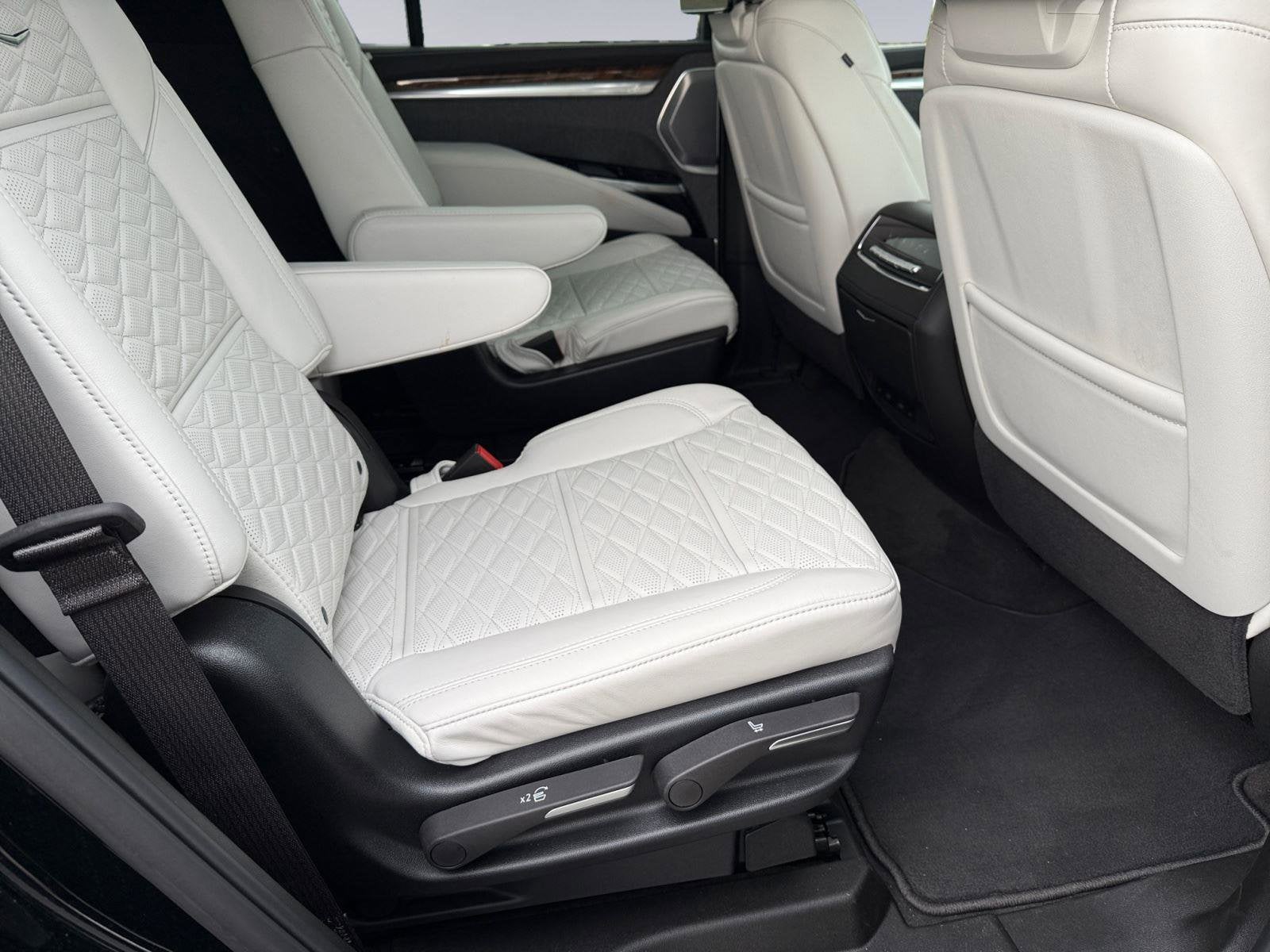 2026 Cadillac Escalade Platinum Luxury