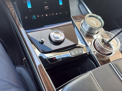 2025 Cadillac Escalade 4WD Premium Luxury Platinum