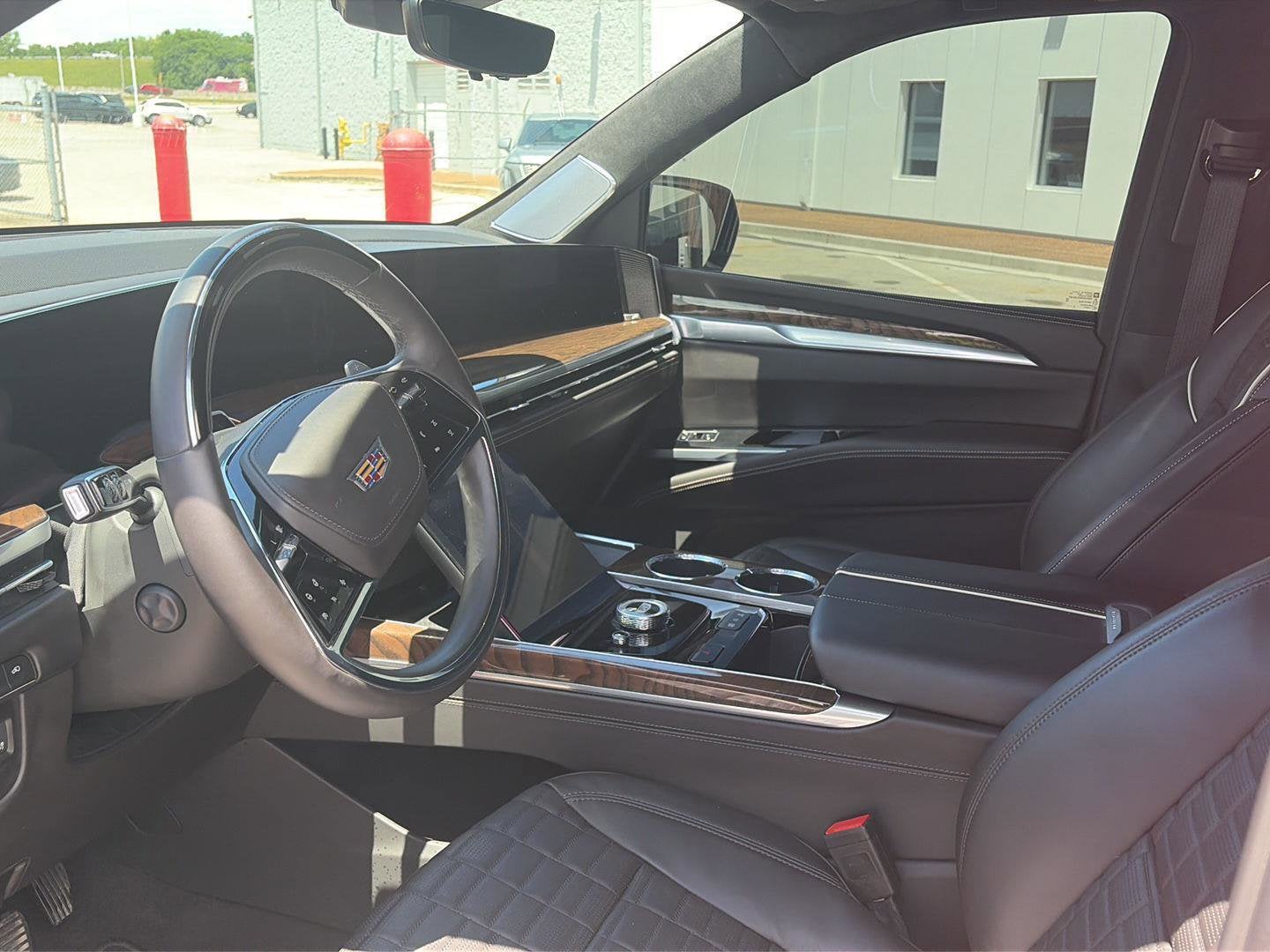 2025 Cadillac Escalade Base