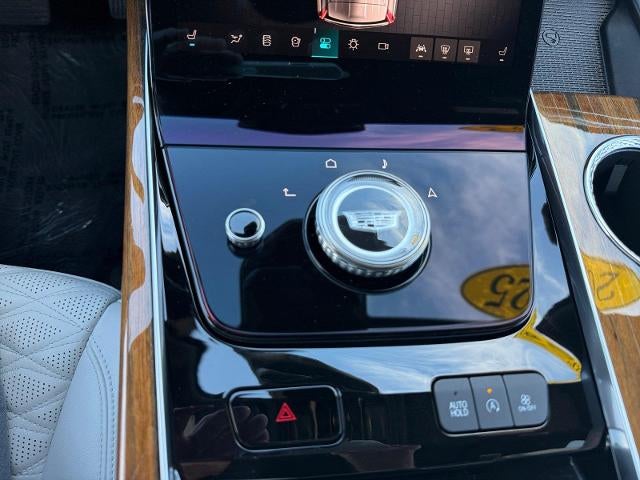 2025 Cadillac Escalade Sport Platinum