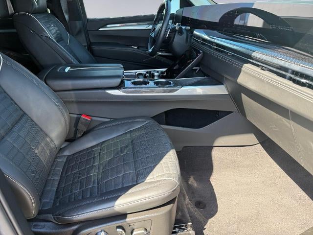 2025 Cadillac Escalade AWD V-Series