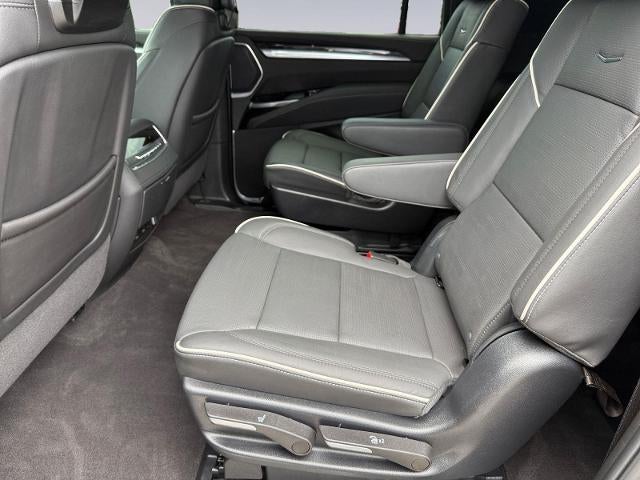 2025 Cadillac Escalade ESV 4WD Premium Luxury
