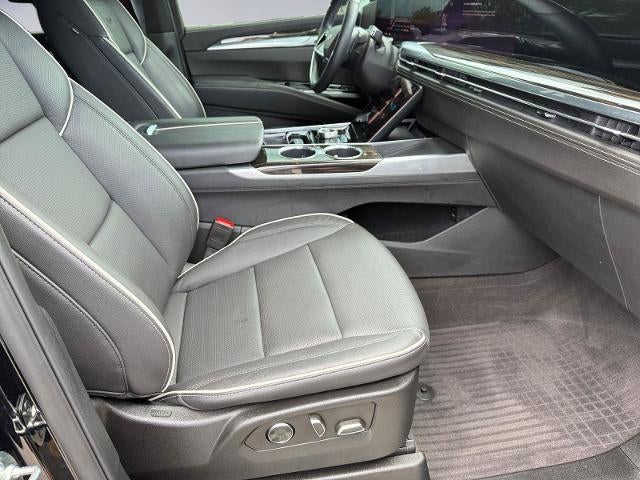 2025 Cadillac Escalade ESV 4WD Premium Luxury