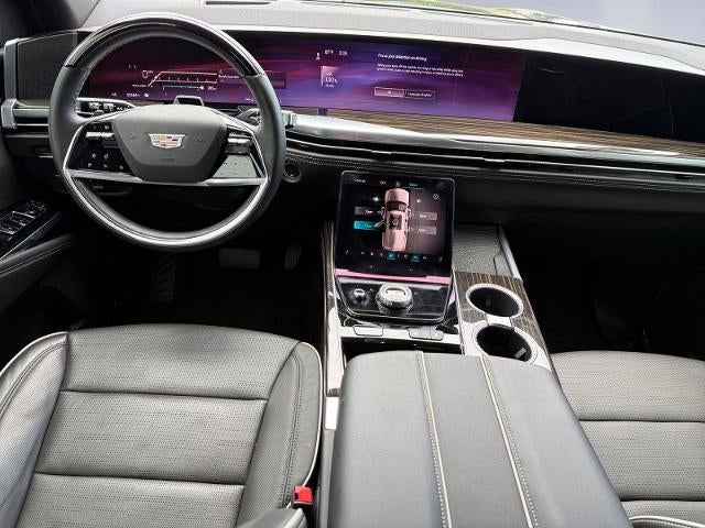 2025 Cadillac Escalade ESV 4WD Premium Luxury