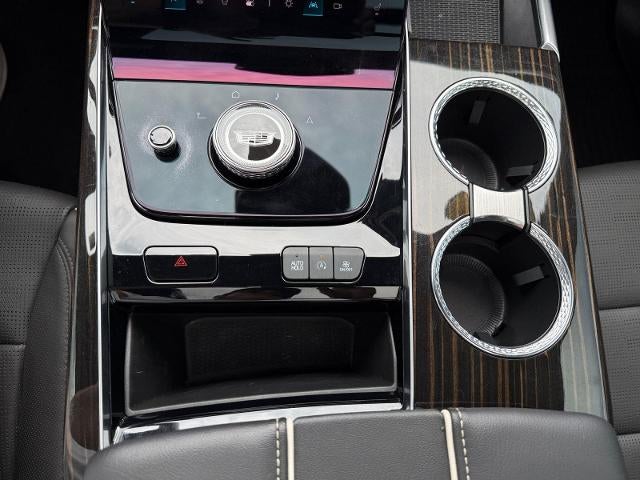 2025 Cadillac Escalade ESV 4WD Premium Luxury
