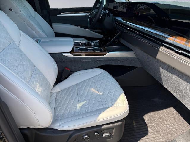 2026 Cadillac Escalade ESV 4WD Platinum Sport