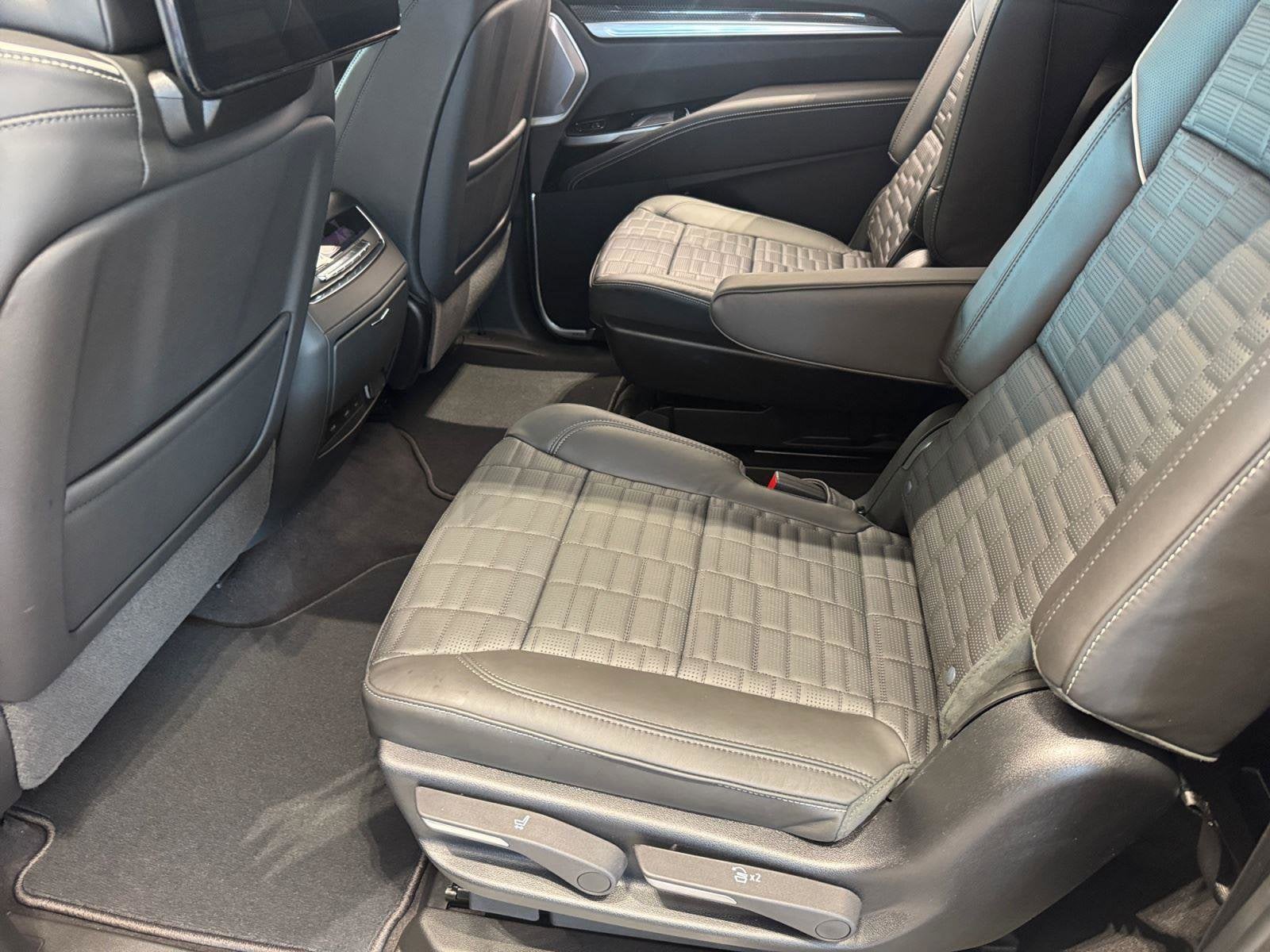 2026 Cadillac Escalade ESV V-Series