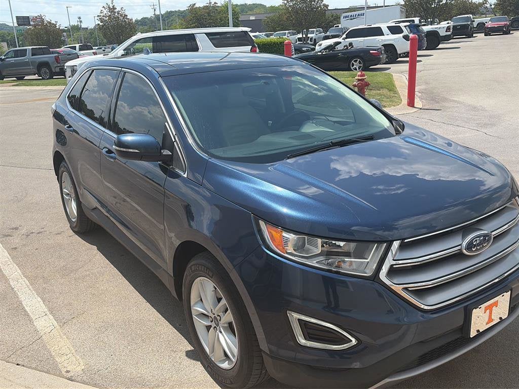 2017 Ford Edge Base