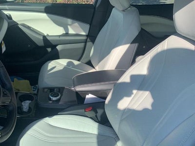 2022 Ford Mustang Mach-E Premium RWD
