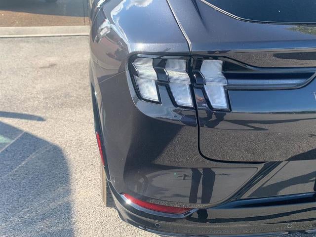 2022 Ford Mustang Mach-E Premium RWD