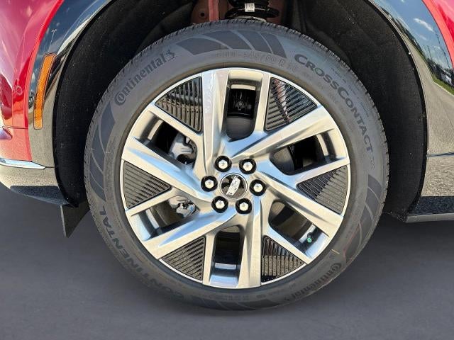 2027 Cadillac OPTIQ Luxury