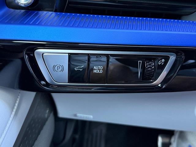 2027 Cadillac OPTIQ Luxury