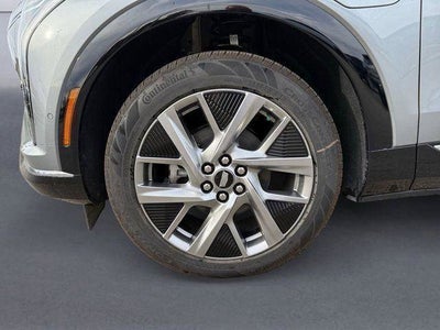 2025 Cadillac OPTIQ Luxury 1