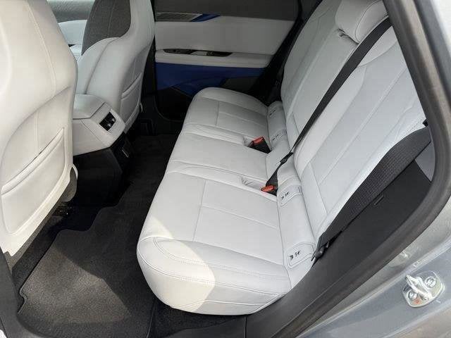 2025 Cadillac OPTIQ Luxury 1