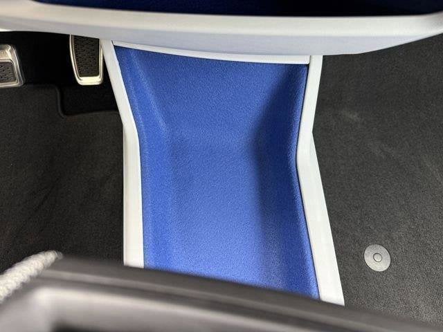 2025 Cadillac OPTIQ Luxury 1