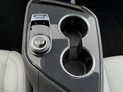 2025 Cadillac OPTIQ Luxury 1