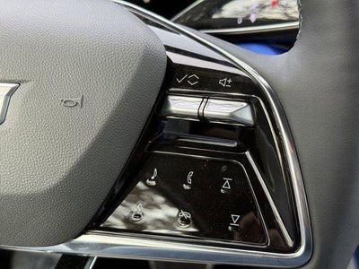 2025 Cadillac OPTIQ Luxury 1