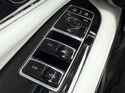 2025 Cadillac OPTIQ Luxury 1