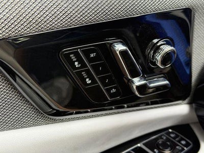 2025 Cadillac OPTIQ Luxury 1