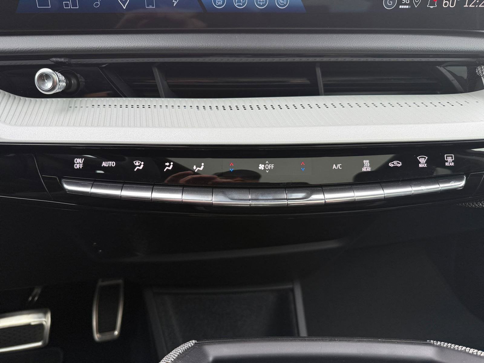 2026 Cadillac OPTIQ Premium Luxury