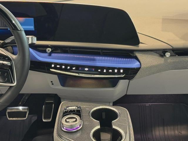 2025 Cadillac OPTIQ AWD 4dr Luxury w/1SE